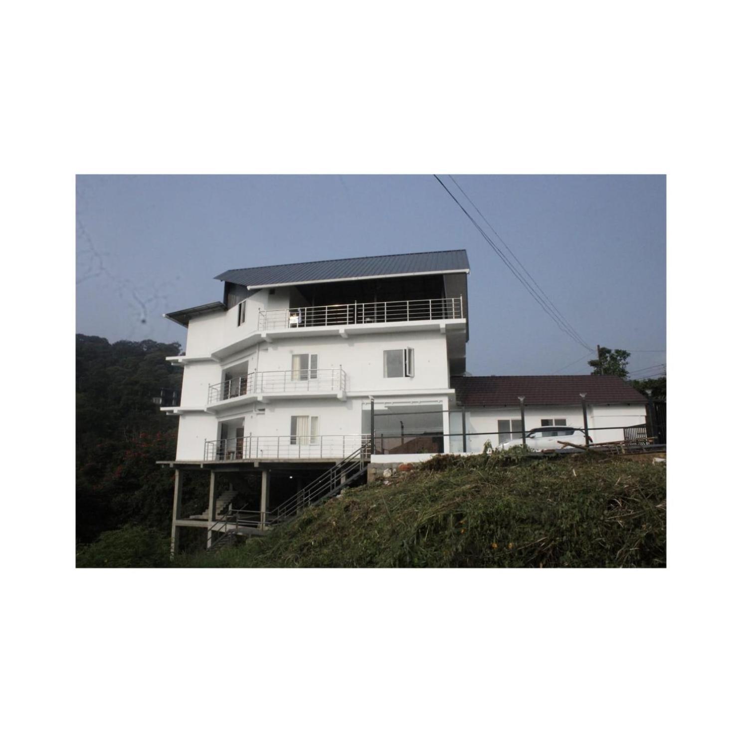 Blossom Valley Cottage Мунар Екстериор снимка